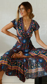 Maxi-Wickelkleid mit Tribute-Print